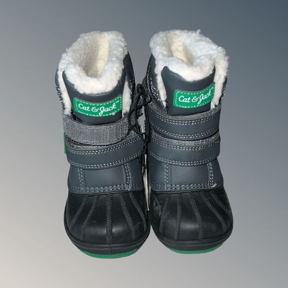 NWT Toddler Cat & Jack Gray Green Denver Slip On Winter Boots Size 7 - Picture 2 of 8